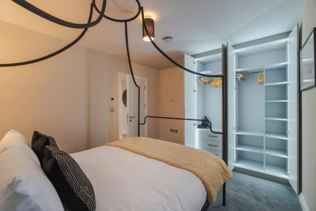 1Br Gem, Private Parking Apartment Windsor Ngoại thất bức ảnh